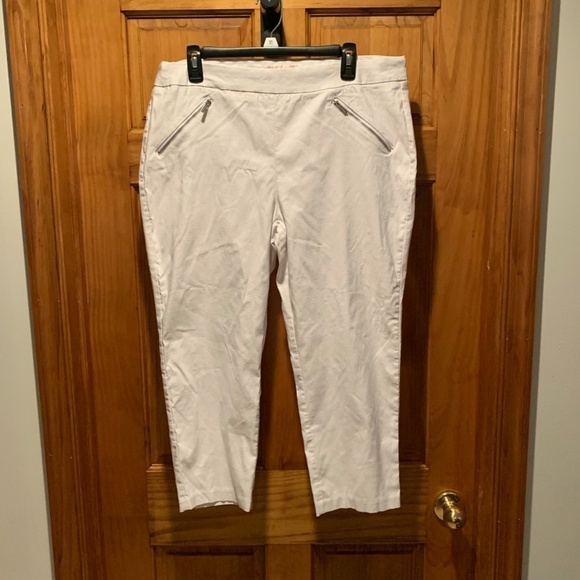 Nanette Nanette Lepore Pull On Cropped Pants in White size 14 - Picture 2 of 8